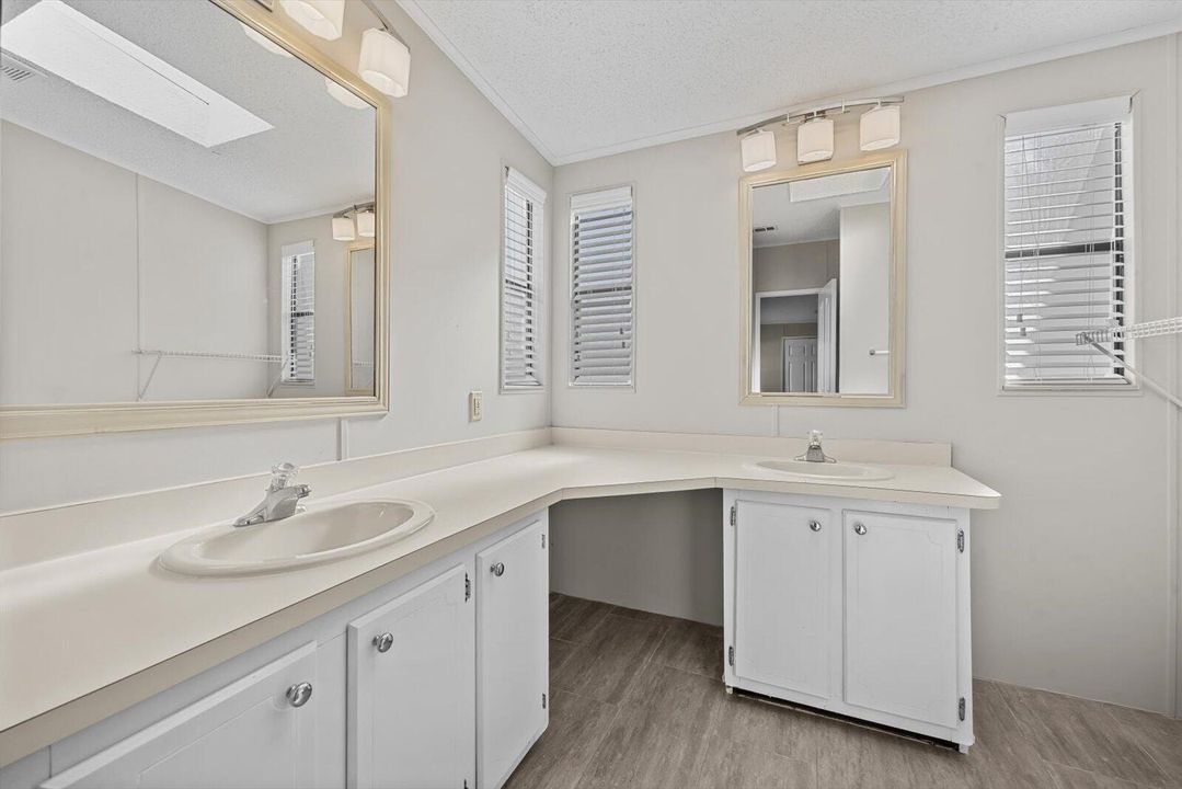 待售: $75,000 (2 贝兹, 2 浴室, 1120 平方英尺)