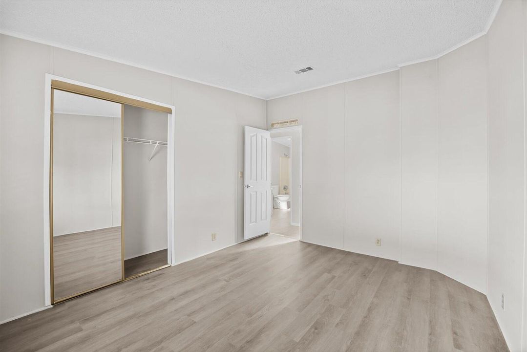 待售: $75,000 (2 贝兹, 2 浴室, 1120 平方英尺)