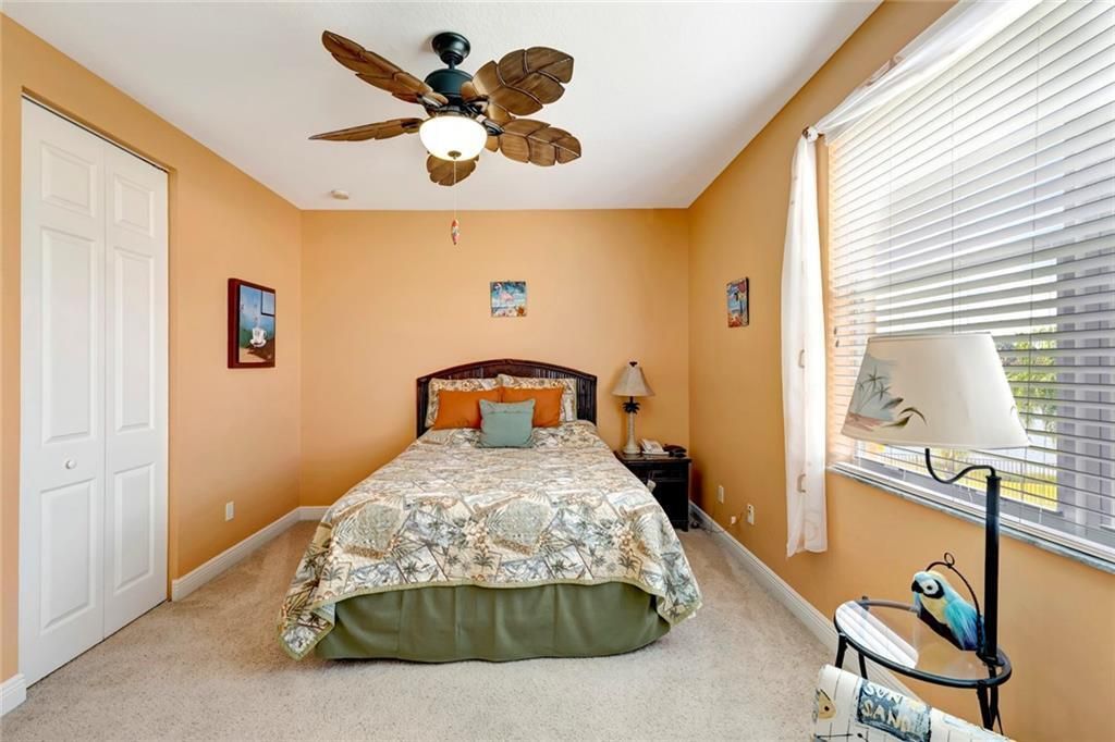 En Venta: $769,900 (5 camas, 4 baños, 3493 Pies cuadrados)