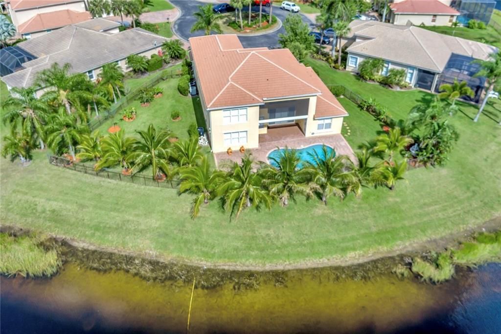 En Venta: $769,900 (5 camas, 4 baños, 3493 Pies cuadrados)