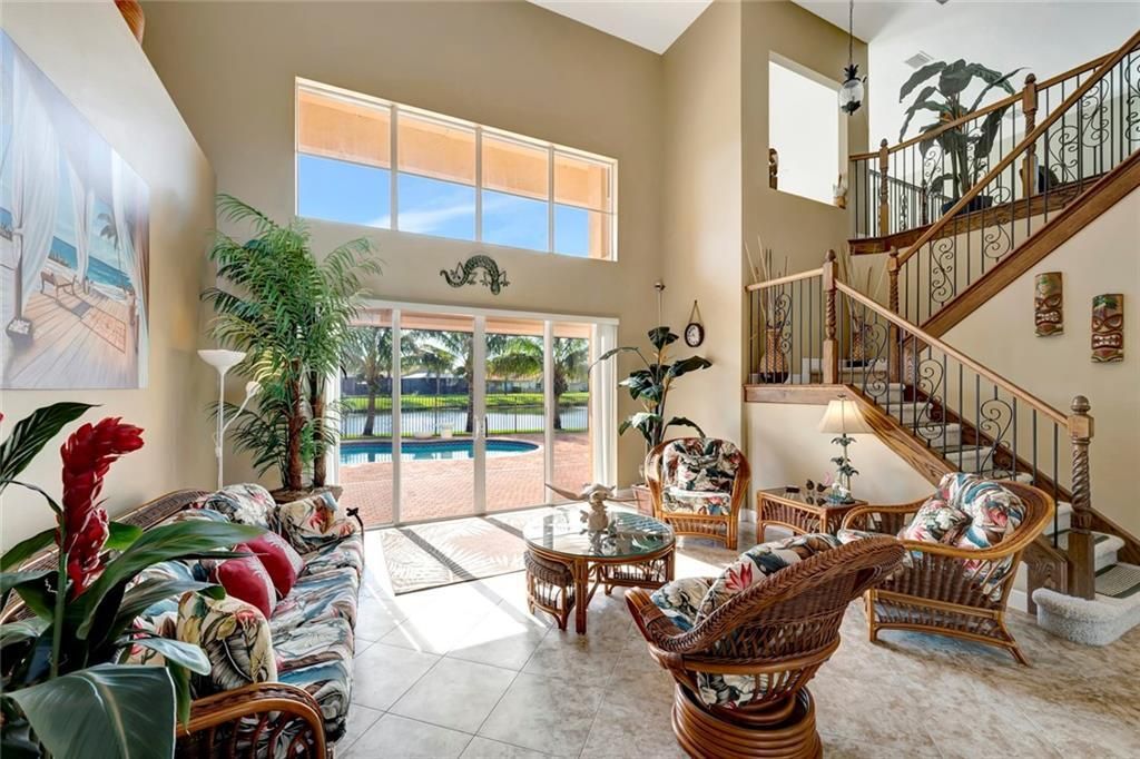 En Venta: $769,900 (5 camas, 4 baños, 3493 Pies cuadrados)