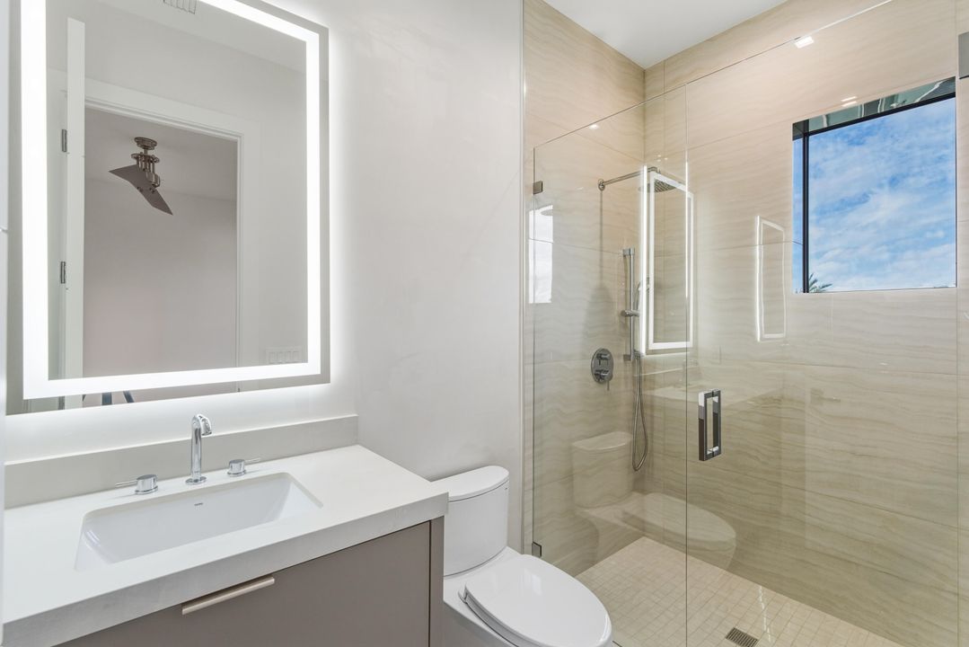 待售: $5,690,000 (5 贝兹, 7 浴室, 4587 平方英尺)