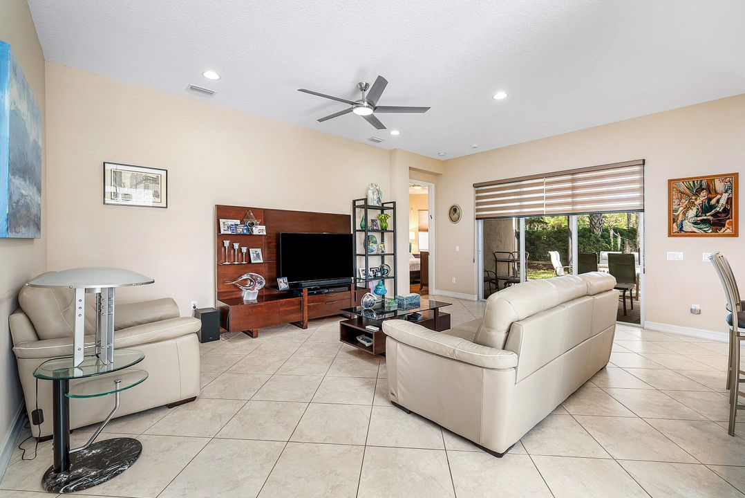 待售: $550,000 (3 贝兹, 2 浴室, 1782 平方英尺)