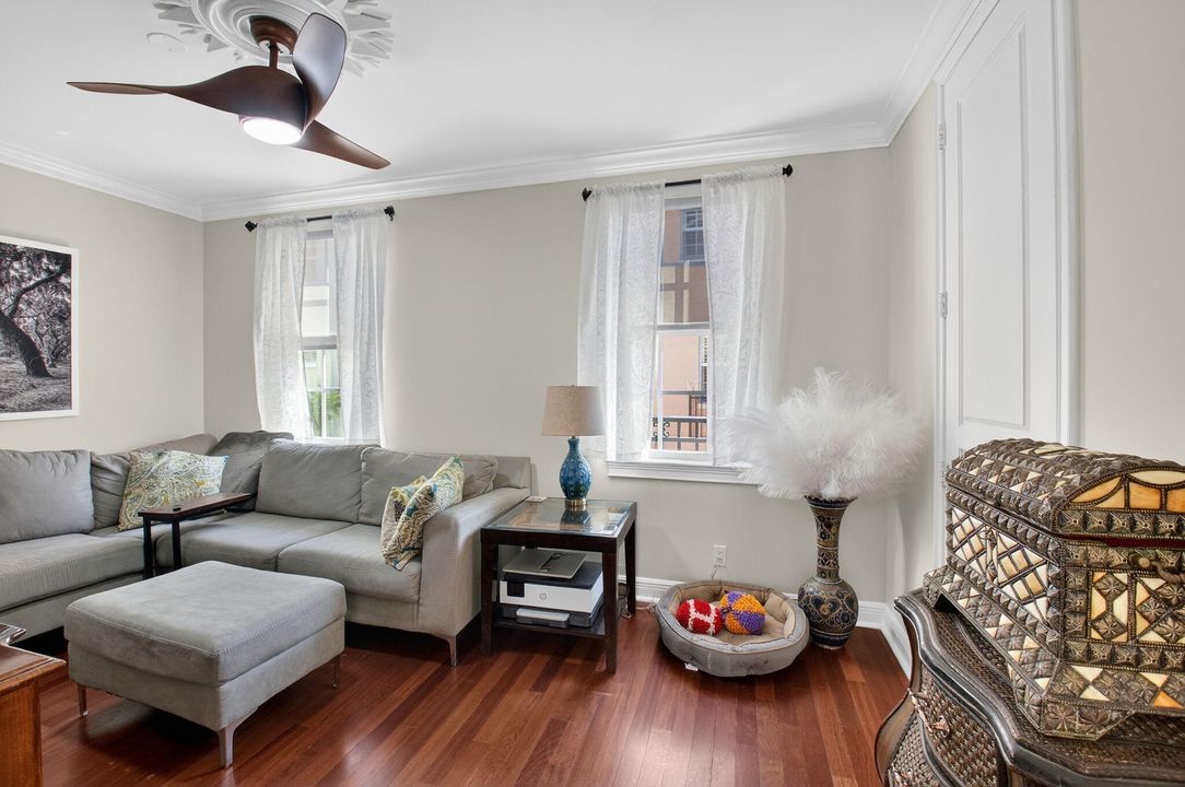 На продажу: $800,000 (3 спален, 3 ванн, 2097 Квадратных фут)