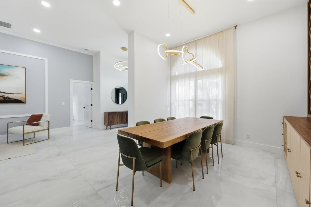 待售: $1,175,000 (4 贝兹, 3 浴室, 2572 平方英尺)