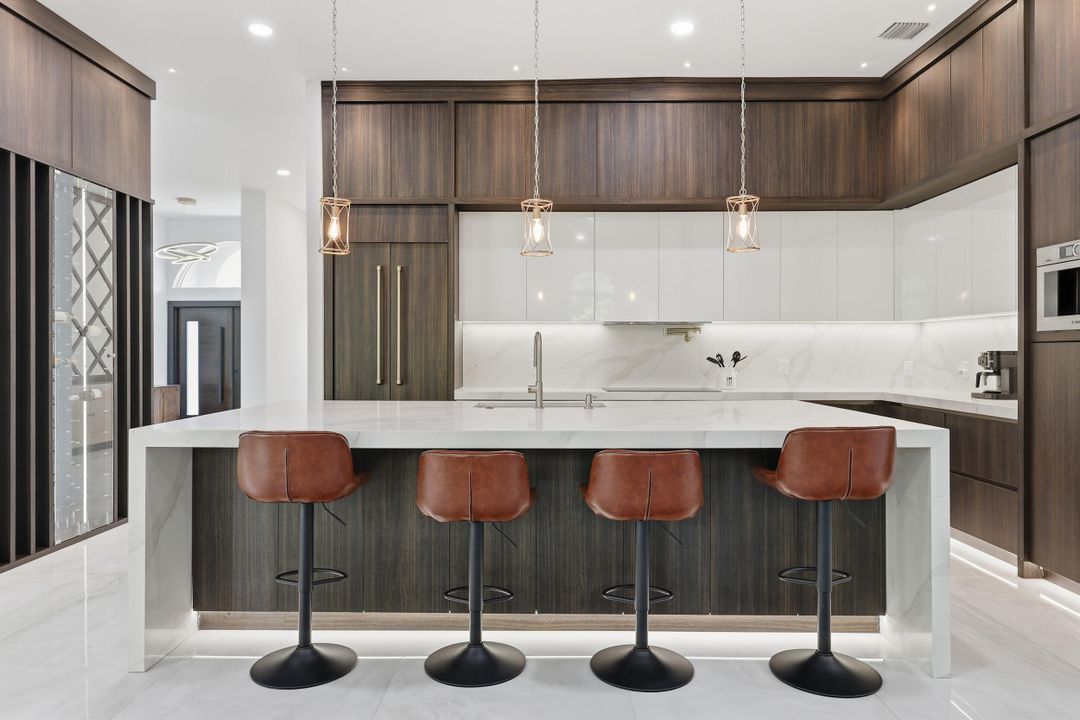 待售: $1,175,000 (4 贝兹, 3 浴室, 2572 平方英尺)