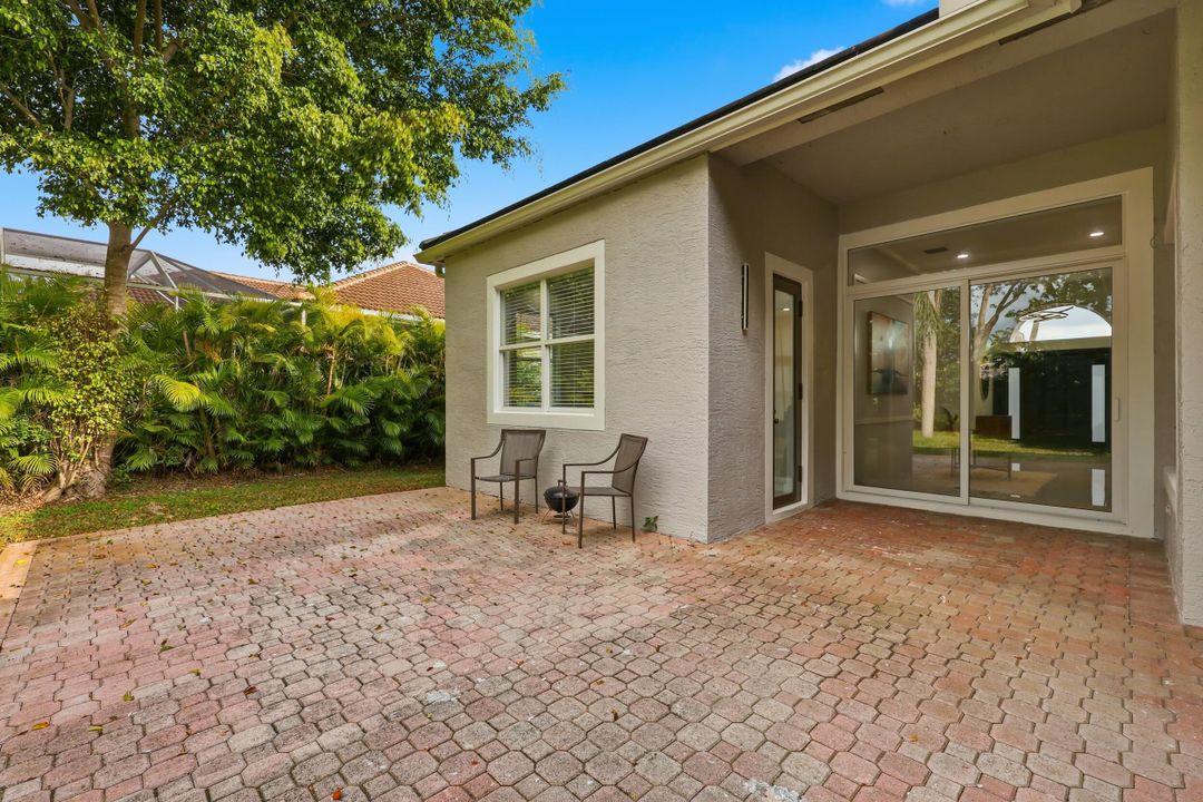 待售: $1,175,000 (4 贝兹, 3 浴室, 2572 平方英尺)