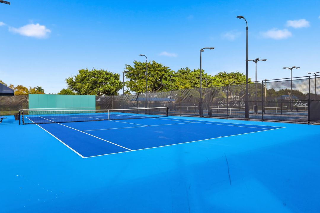 待售: $1,175,000 (4 贝兹, 3 浴室, 2572 平方英尺)