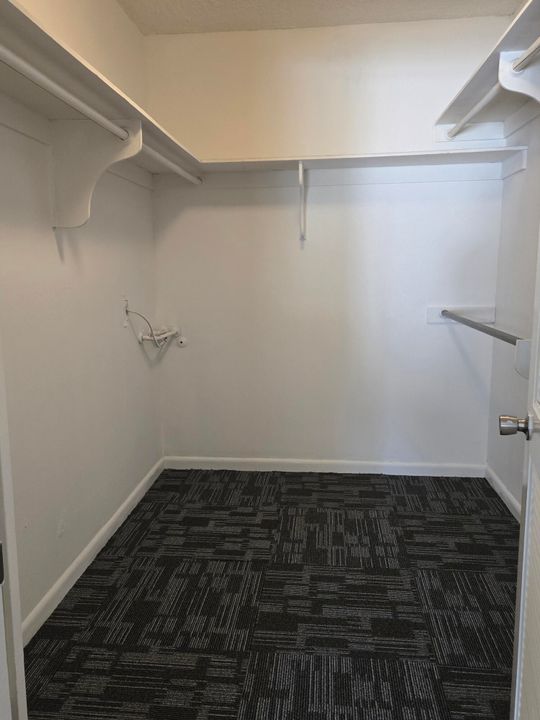 В аренду: $3,000 (3 спален, 3 ванн, 1805 Квадратных фут)