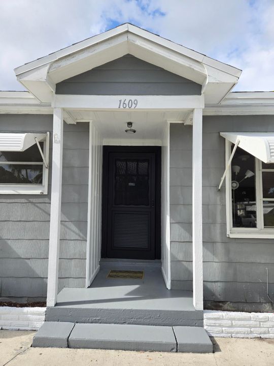 В аренду: $3,000 (3 спален, 3 ванн, 1805 Квадратных фут)