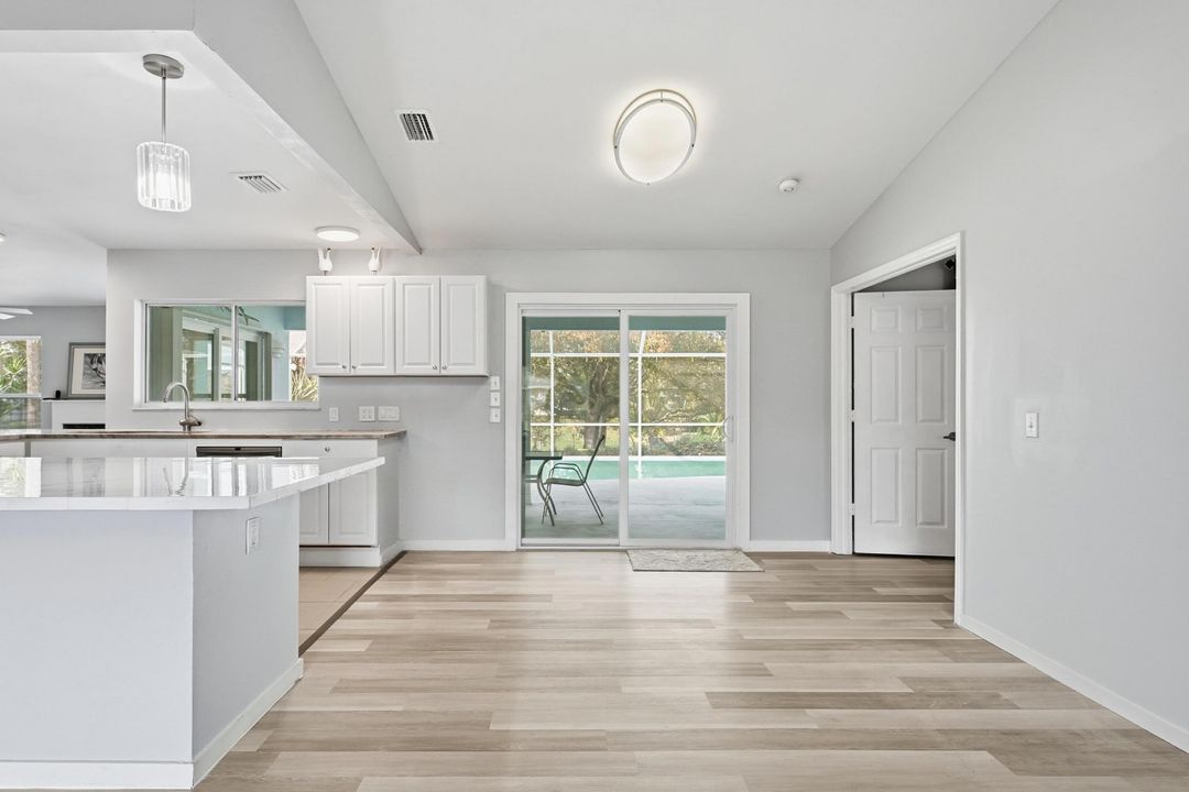 На продажу: $599,000 (3 спален, 2 ванн, 1809 Квадратных фут)