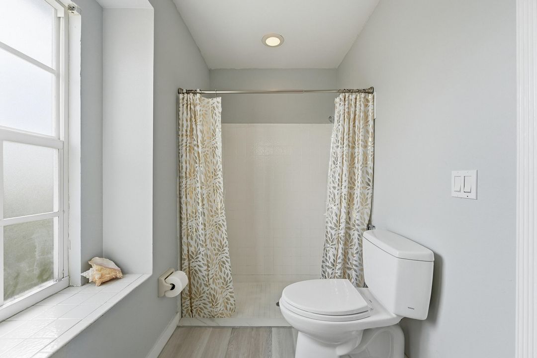 На продажу: $599,000 (3 спален, 2 ванн, 1809 Квадратных фут)