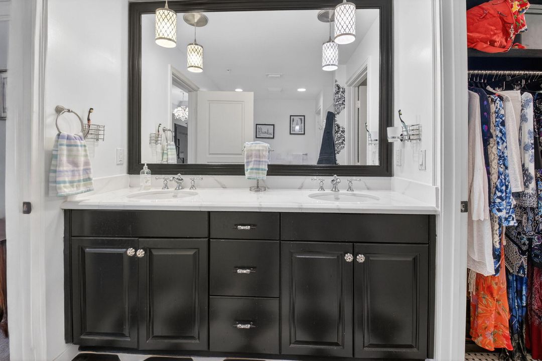 На продажу: $800,000 (3 спален, 3 ванн, 2097 Квадратных фут)