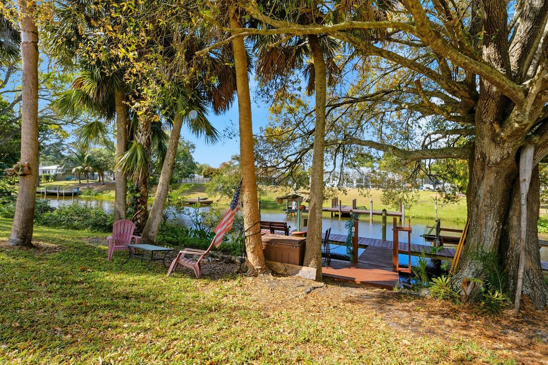 На продажу: $599,000 (3 спален, 2 ванн, 1809 Квадратных фут)