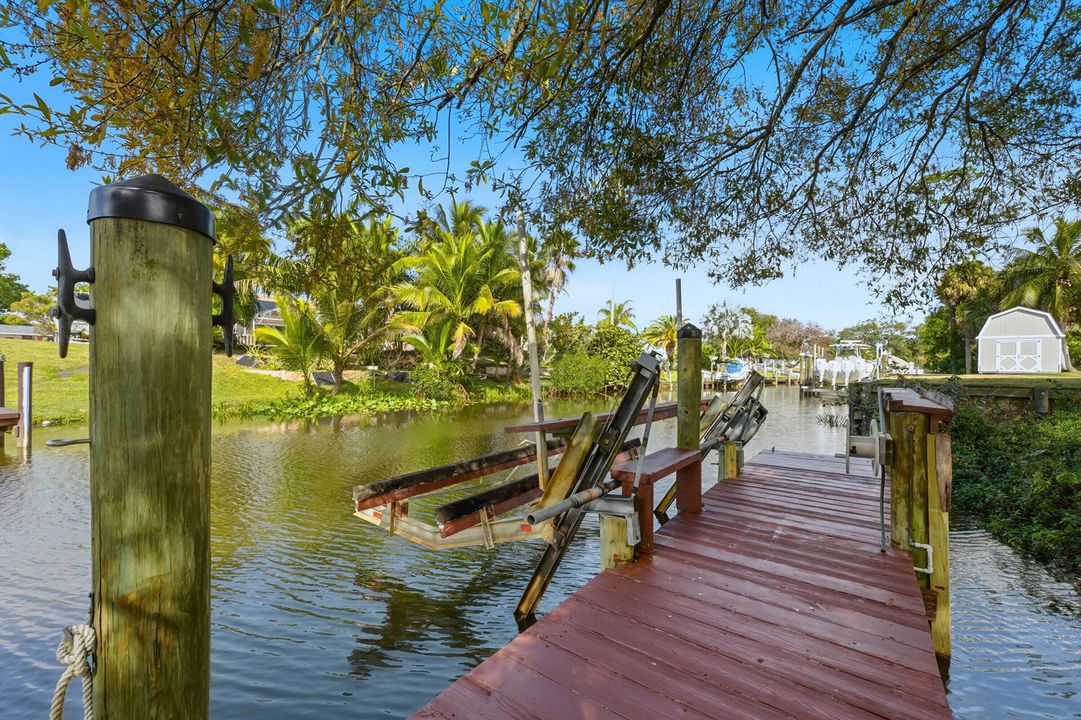 На продажу: $599,000 (3 спален, 2 ванн, 1809 Квадратных фут)