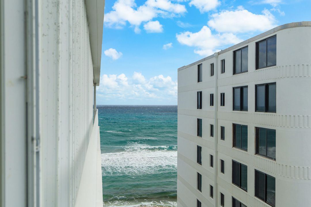 For Sale: $450,000 (1 beds, 1 baths, 1013 Square Feet)