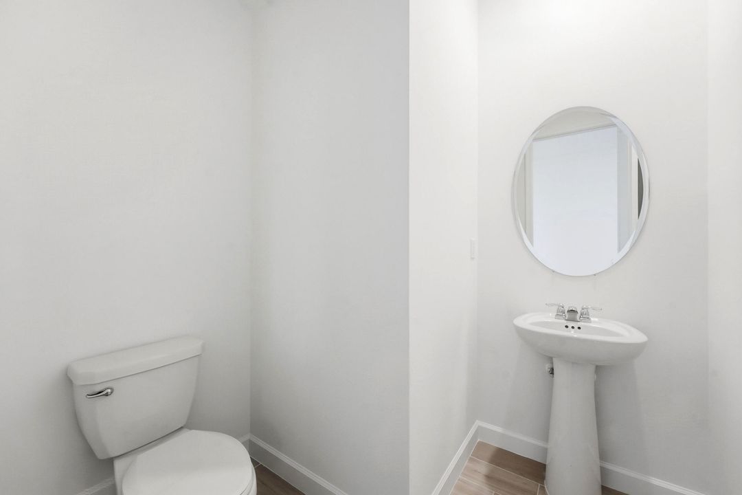 En Renta: $2,600 (4 camas, 2 baños, 2583 Pies cuadrados)