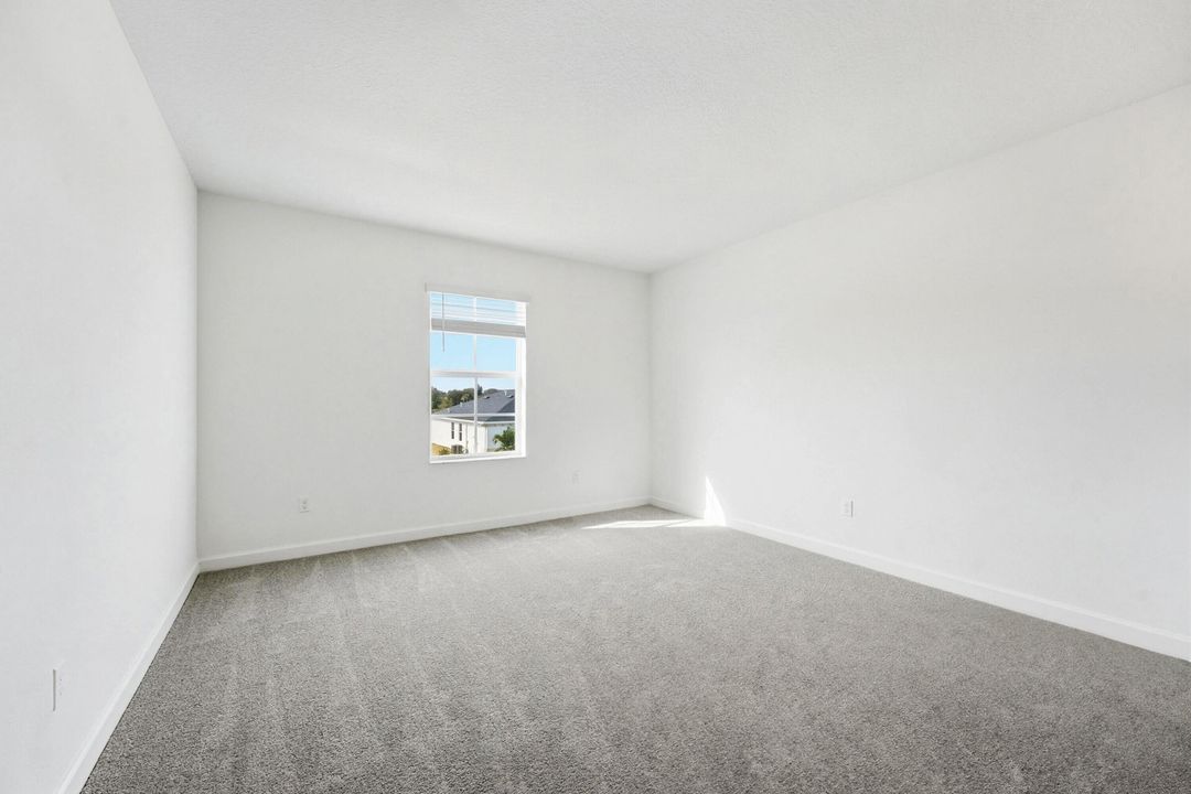 En Renta: $2,600 (4 camas, 2 baños, 2583 Pies cuadrados)