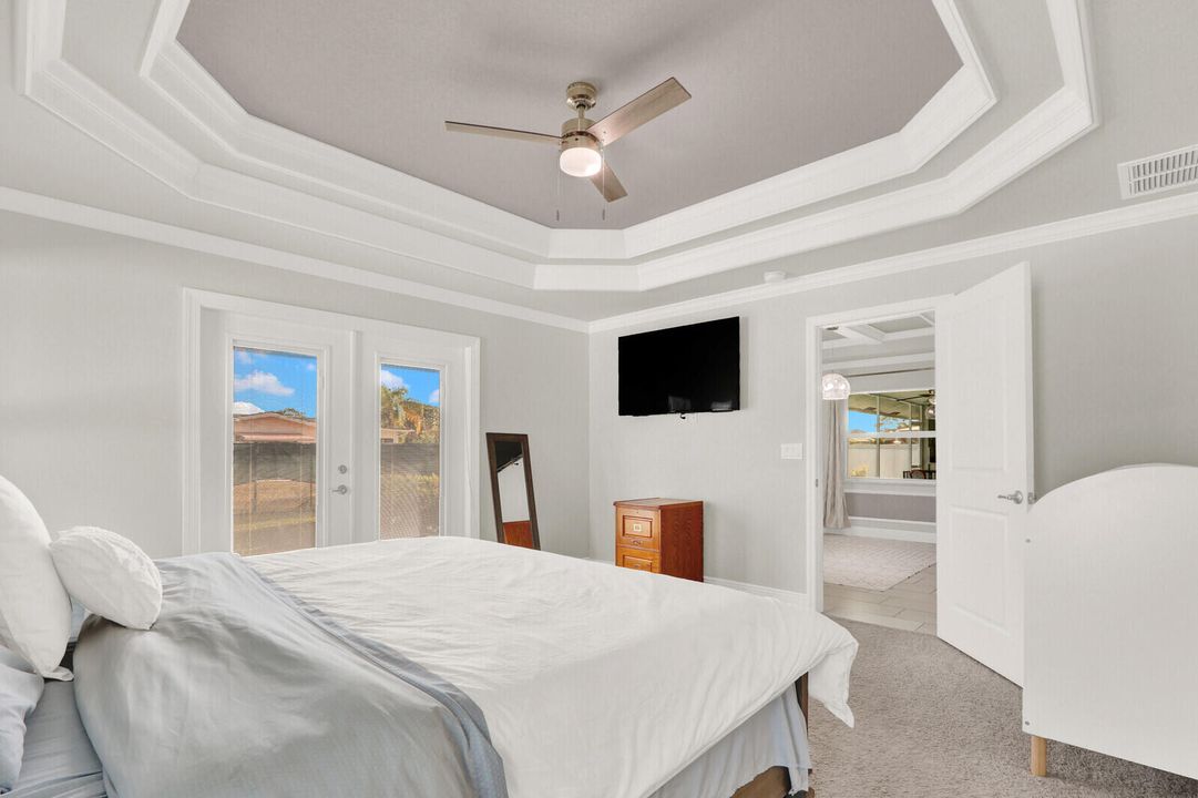 En Venta: $739,900 (4 camas, 3 baños, 2345 Pies cuadrados)