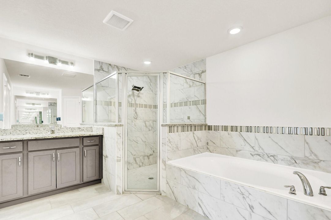 En Venta: $739,900 (4 camas, 3 baños, 2345 Pies cuadrados)