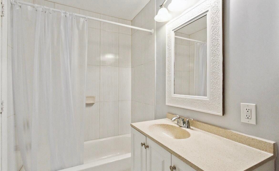 В аренду: $2,800 (2 спален, 2 ванн, 1634 Квадратных фут)