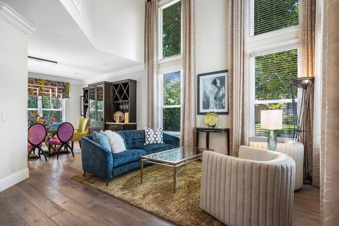 For Rent: $6,000 (4 beds, 2 baths, 2570 Square Feet)