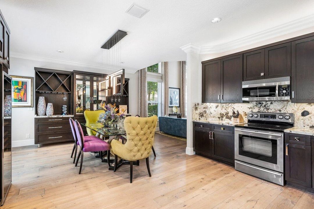 For Rent: $6,000 (4 beds, 2 baths, 2570 Square Feet)