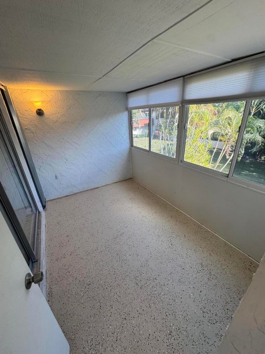 В аренду: $1,300 (1 спален, 1 ванн, 660 Квадратных фут)