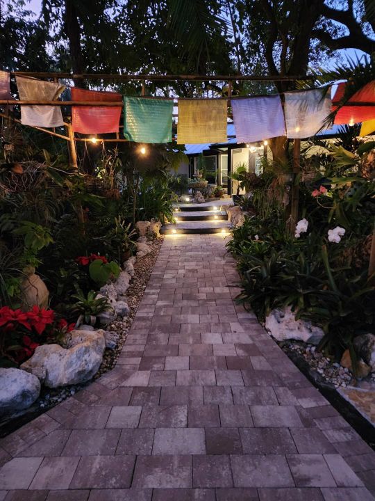 En Venta: $650,000 (4 camas, 2 baños, 1869 Pies cuadrados)