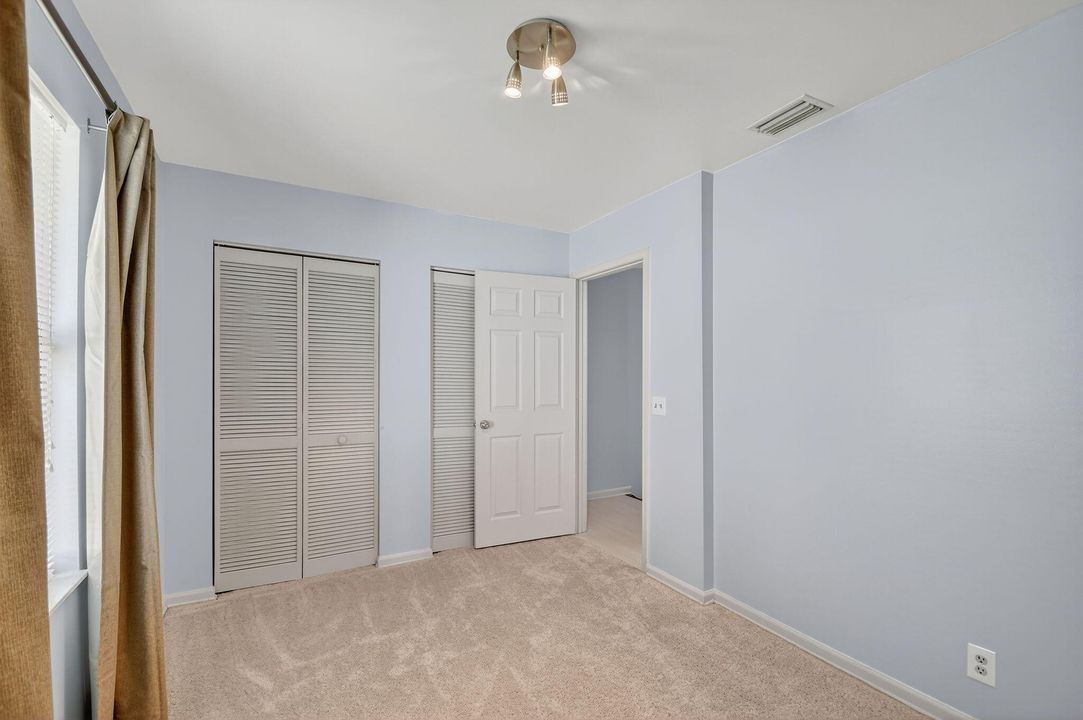 На продажу: $295,000 (2 спален, 2 ванн, 1176 Квадратных фут)