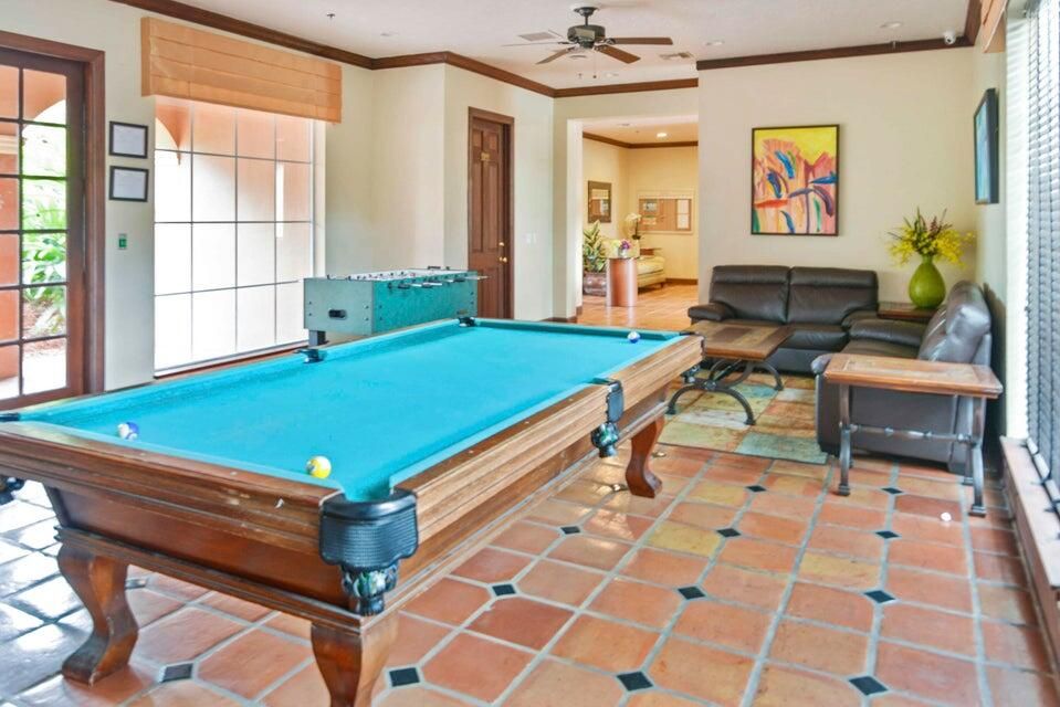 For Rent: $3,250 (3 beds, 2 baths, 1497 Square Feet)