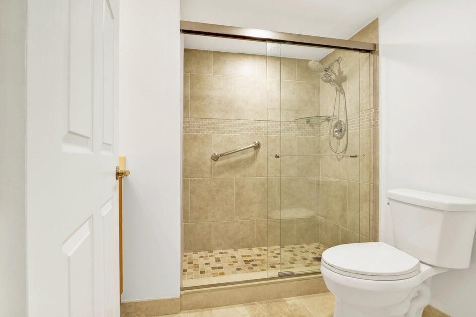 For Rent: $3,250 (3 beds, 2 baths, 1497 Square Feet)