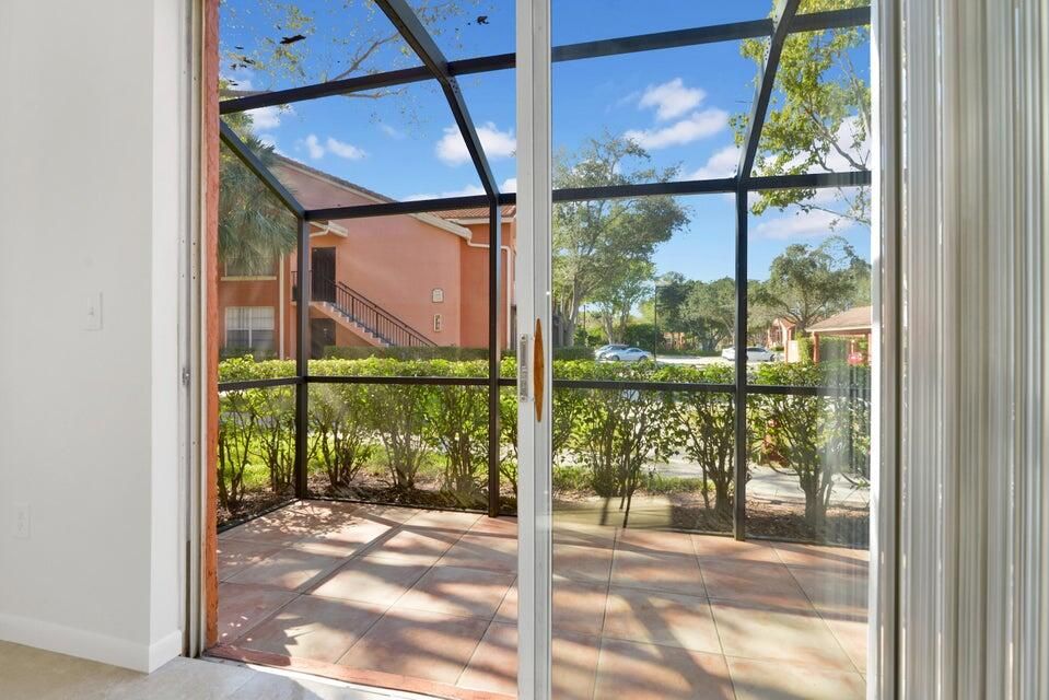 For Rent: $3,250 (3 beds, 2 baths, 1497 Square Feet)