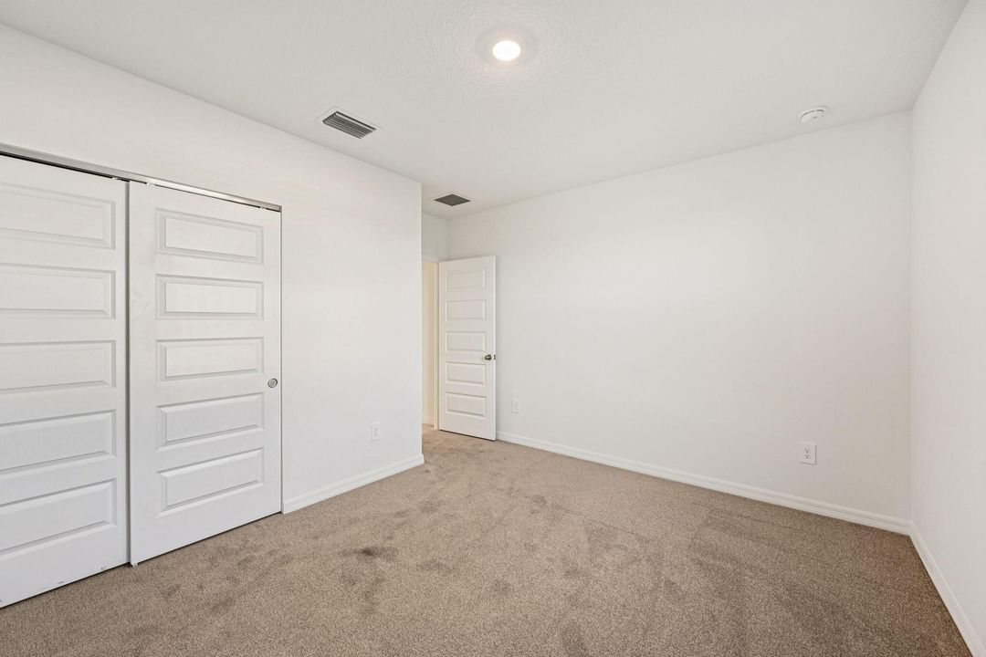 En Venta: $399,999 (4 camas, 3 baños, 1988 Pies cuadrados)