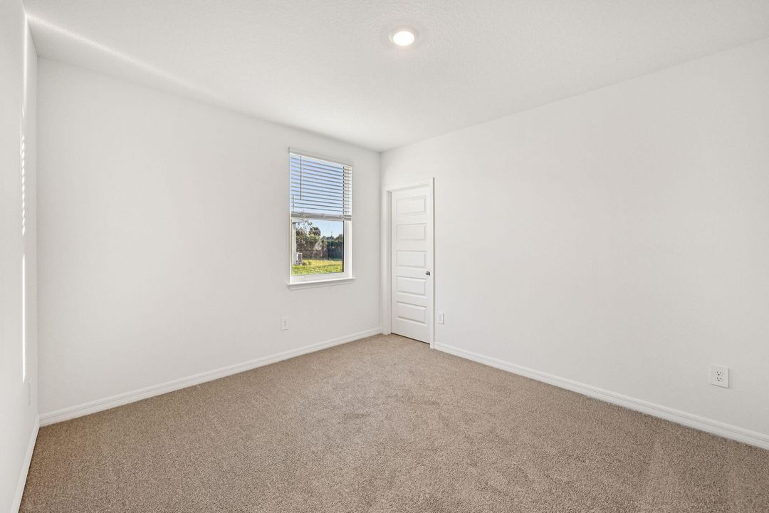 En Venta: $399,999 (4 camas, 3 baños, 1988 Pies cuadrados)