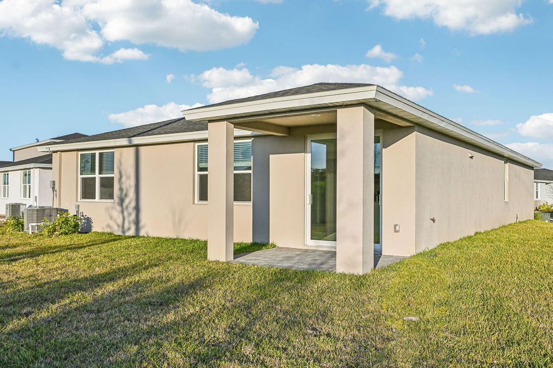 En Venta: $399,999 (4 camas, 3 baños, 1988 Pies cuadrados)