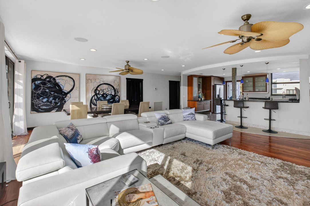 For Sale: $2,300,000 (2 beds, 2 baths, 1726 Square Feet)