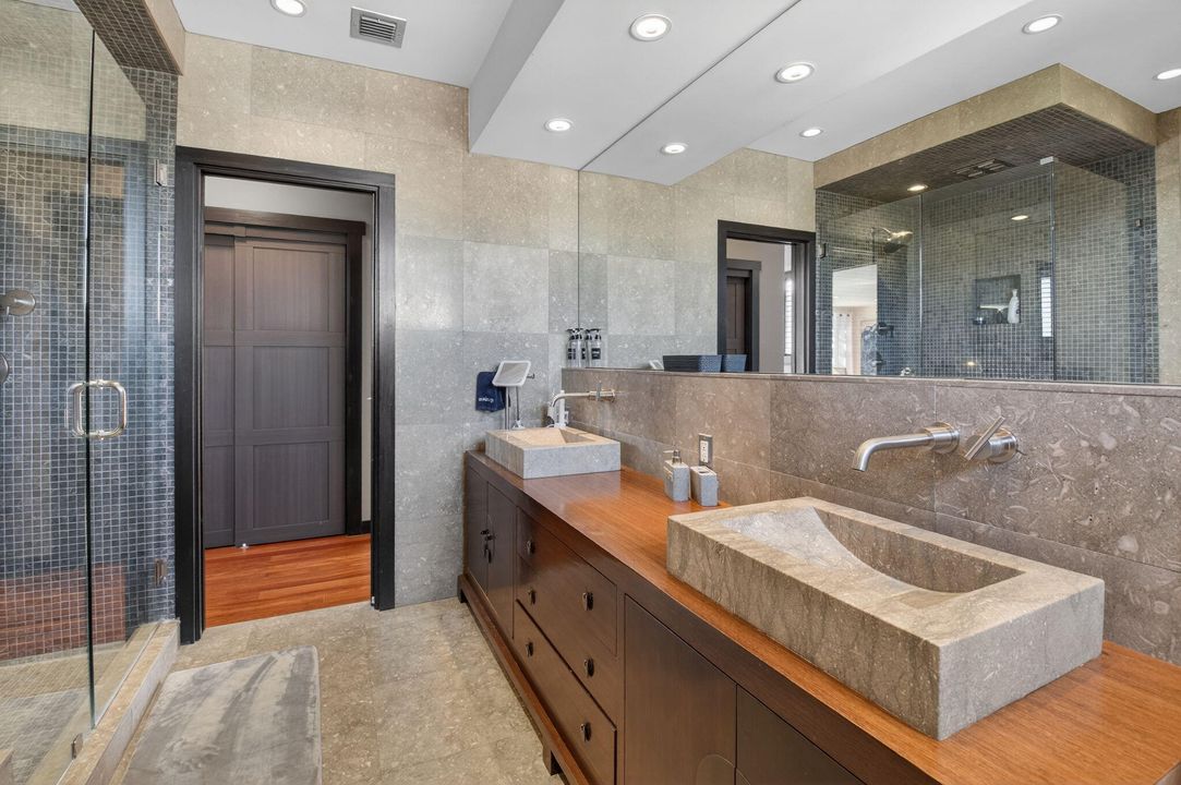 For Sale: $2,300,000 (2 beds, 2 baths, 1726 Square Feet)