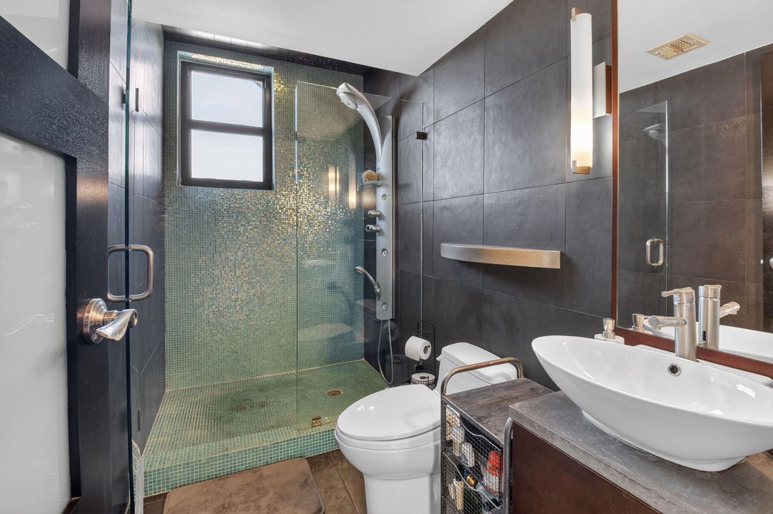 For Sale: $2,300,000 (2 beds, 2 baths, 1726 Square Feet)