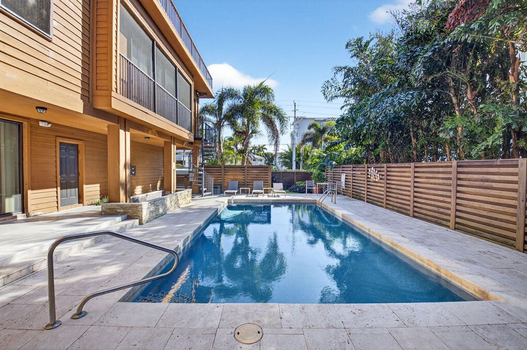 For Sale: $2,300,000 (2 beds, 2 baths, 1726 Square Feet)