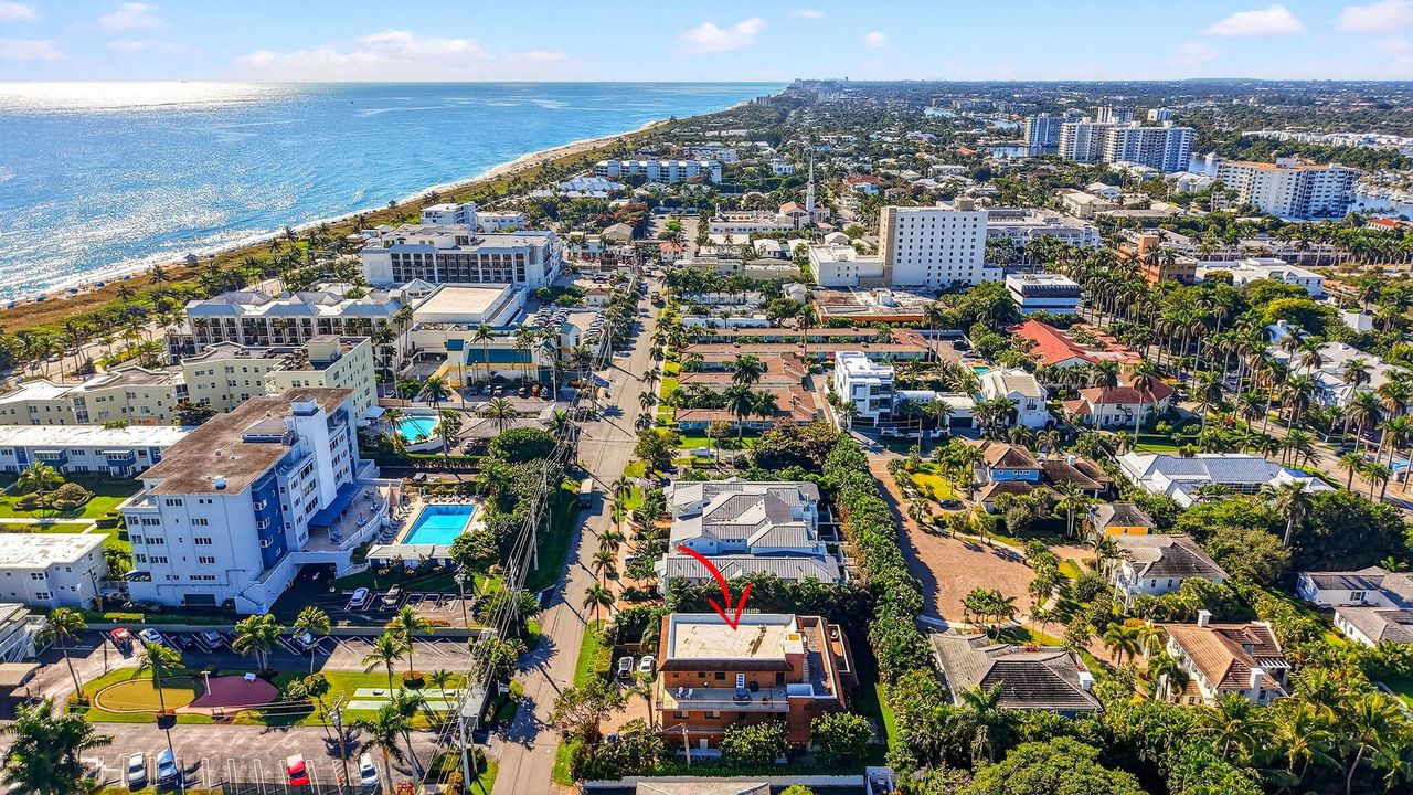 For Sale: $2,300,000 (2 beds, 2 baths, 1726 Square Feet)