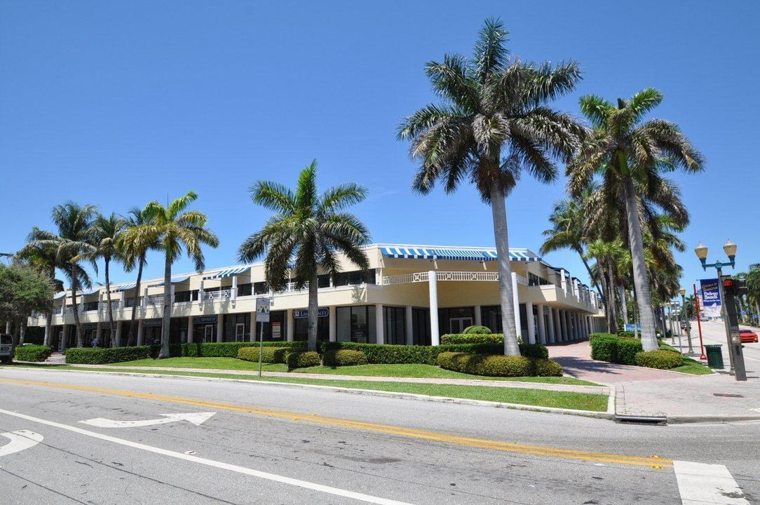 For Sale: $2,300,000 (2 beds, 2 baths, 1726 Square Feet)