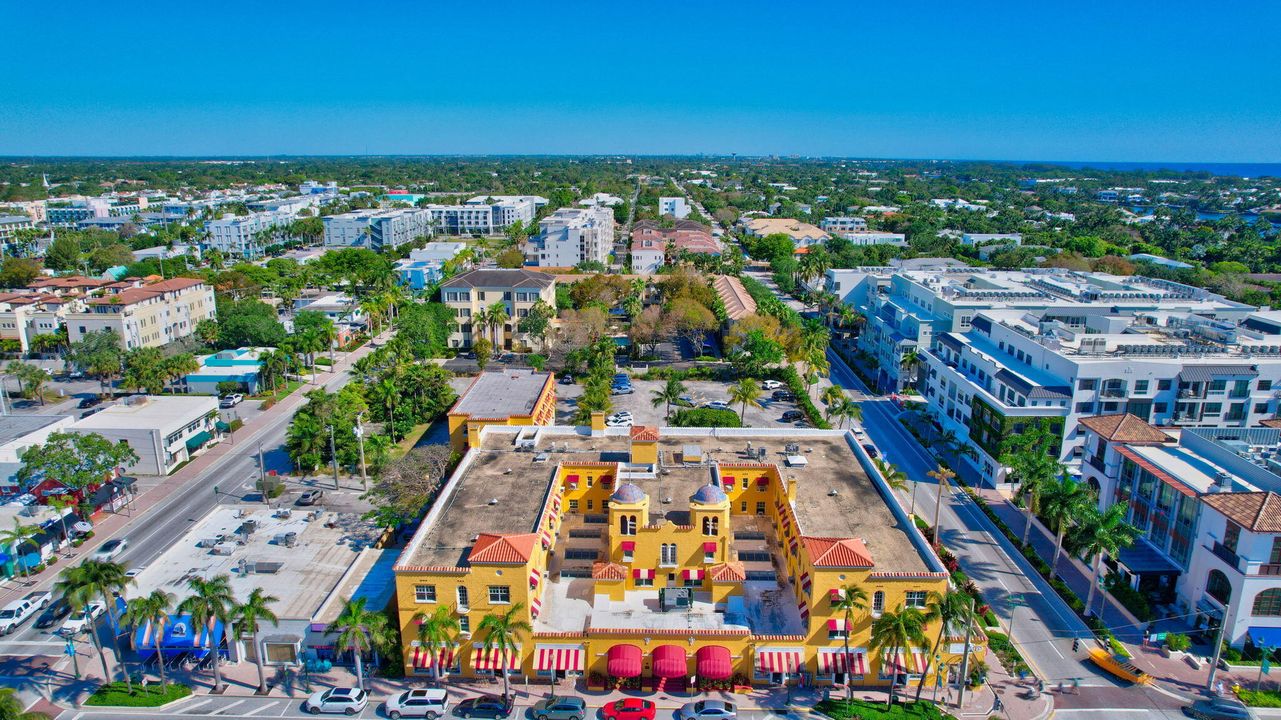 For Sale: $2,300,000 (2 beds, 2 baths, 1726 Square Feet)