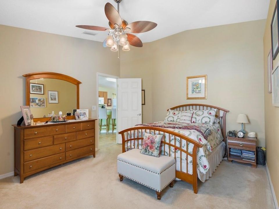 待售: $359,000 (3 贝兹, 2 浴室, 1942 平方英尺)