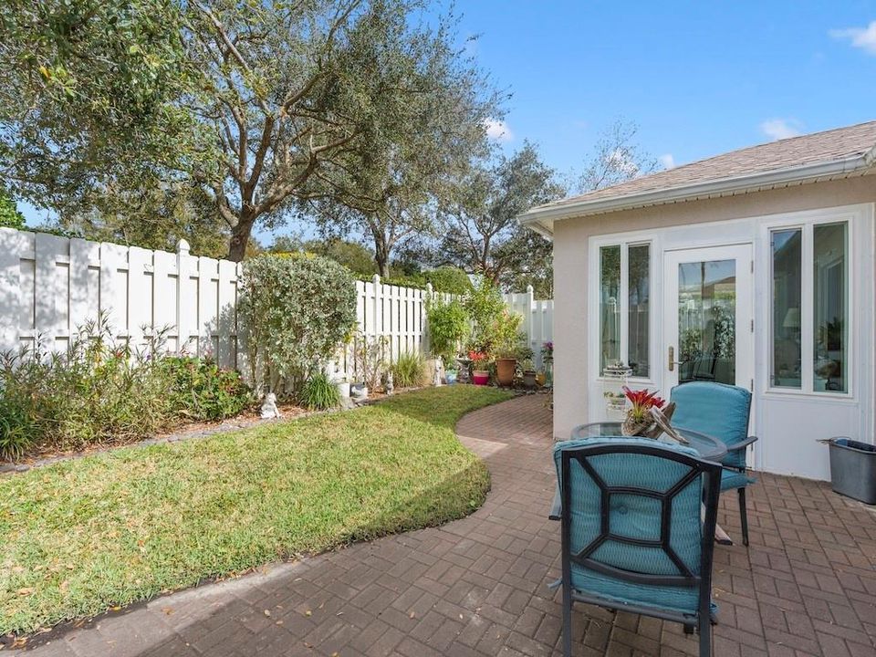 待售: $359,000 (3 贝兹, 2 浴室, 1942 平方英尺)