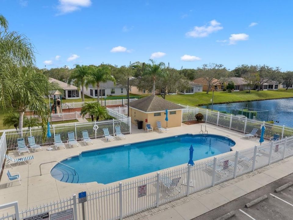 待售: $359,000 (3 贝兹, 2 浴室, 1942 平方英尺)