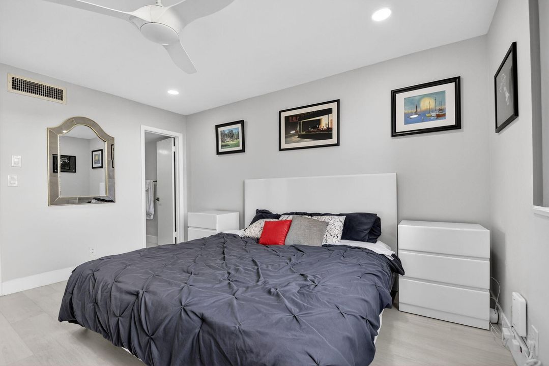 待售: $235,000 (2 贝兹, 2 浴室, 1005 平方英尺)