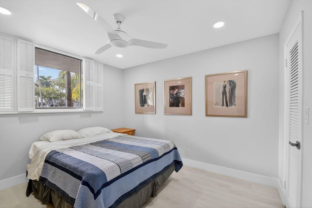 待售: $235,000 (2 贝兹, 2 浴室, 1005 平方英尺)