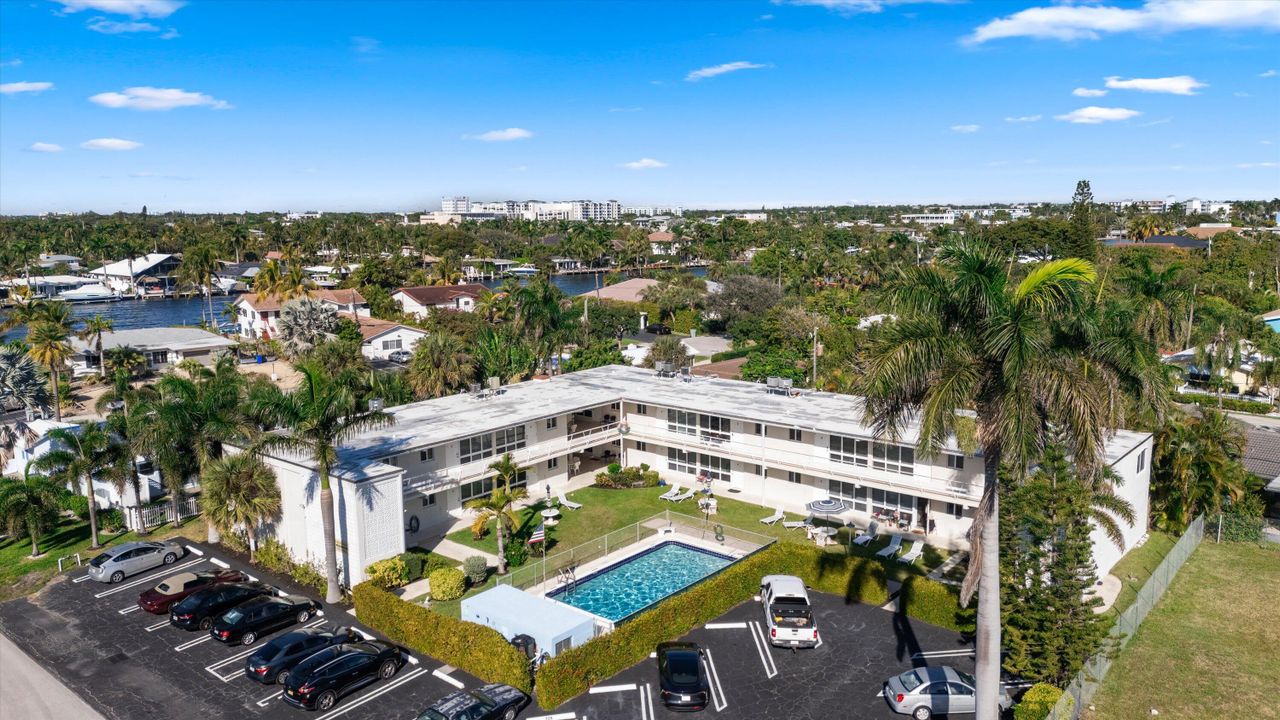 待售: $179,900 (1 贝兹, 1 浴室, 560 平方英尺)