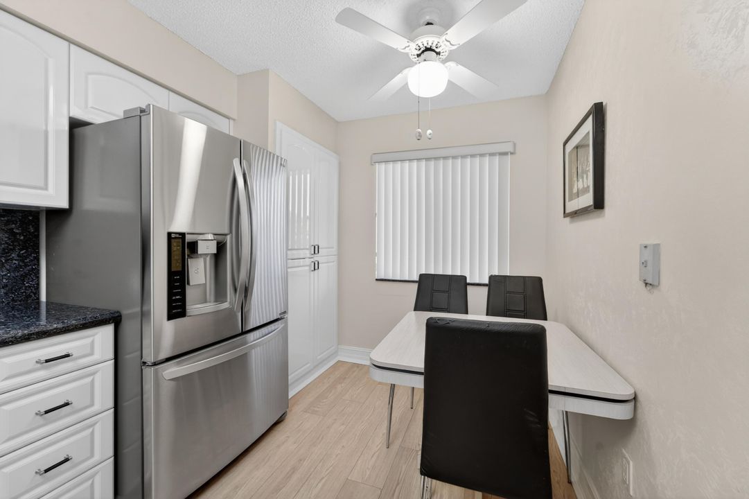 For Sale: $229,000 (2 beds, 2 baths, 1392 Square Feet)